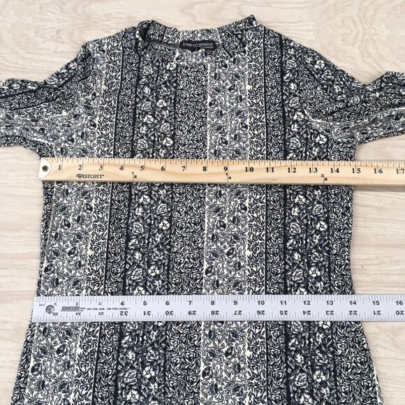 Love Cameron LA Dress Size Medium Black Floral Long Sleeve Stretch Mini Bodycon - Picture 6 of 10